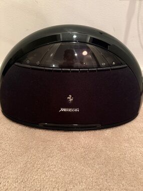 Ferrari Black Meridian Speaker System